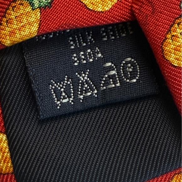 Burberry Men’s Red Neck Tie With Pineapples 🍍 - Picture 9 of 12